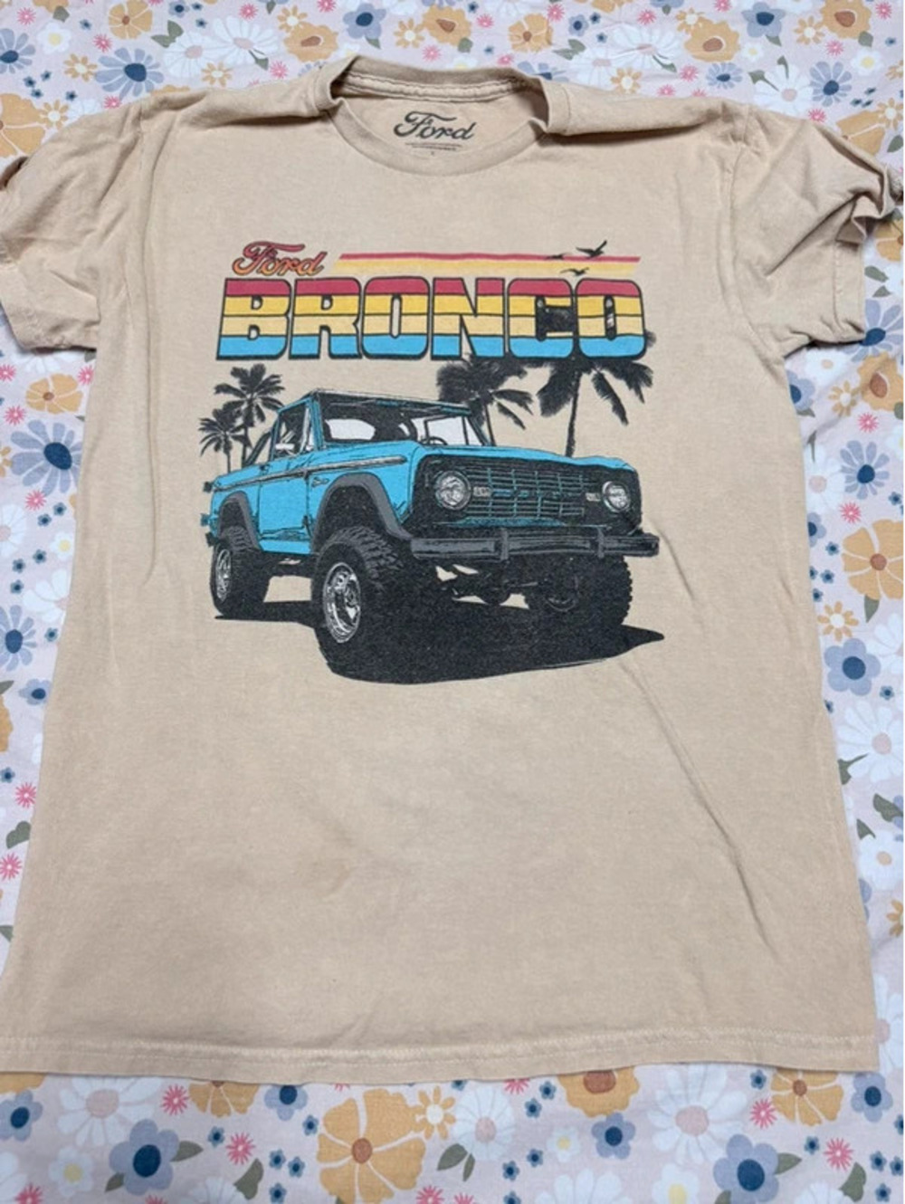 Ford Bronco Graphic T-Shirt Size Small 1102